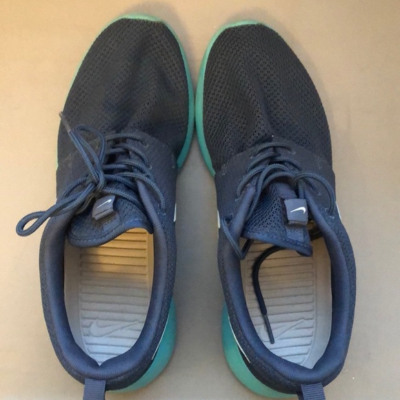 Title: Nike Roshe Run Shoes - Men’s Size 8, Fits Women’s Size 9.5- EUC - Picture 3 of 8